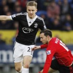 Ashley Cole wants Chelsea to buy Luke Shaw from Southampton